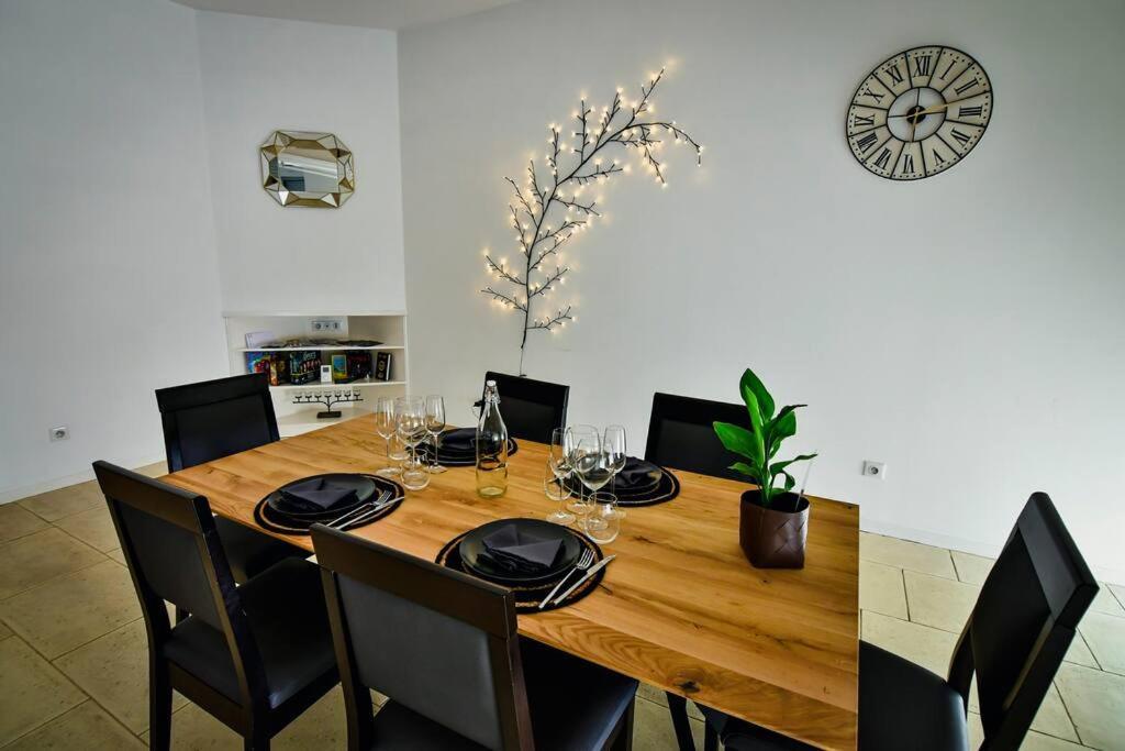 Grand Appartement De Haut Standing En Centre-Ville Montluçon Exteriör bild